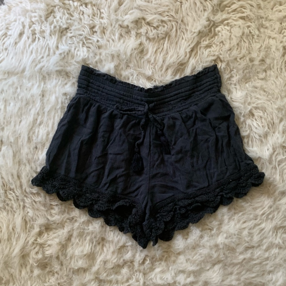 High wasted lace trim shorts